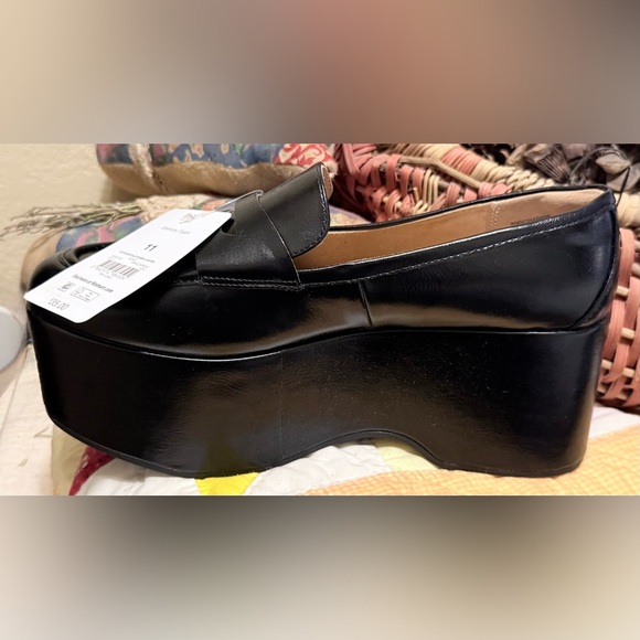 Scoop Penny Loafers in Black Vegan Leather Platform Style Memory Foam Size 11 - Picture 4 of 8